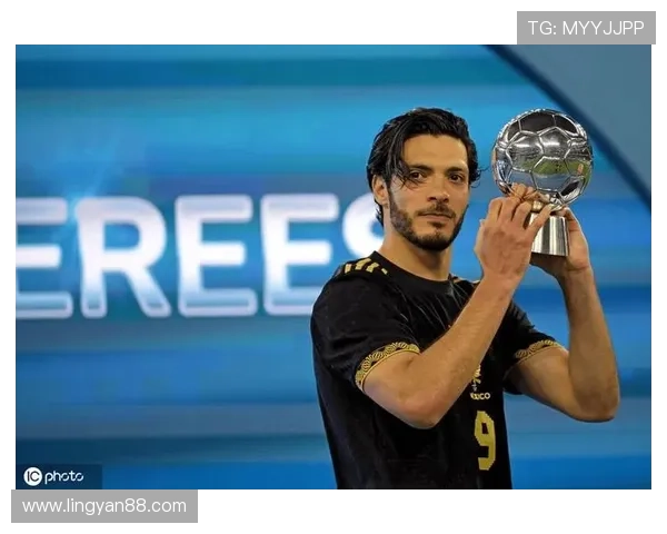 英超劳尔·希门尼斯