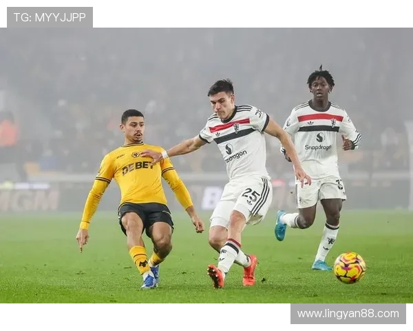 乌加特对皇马中场的对抗能力解析