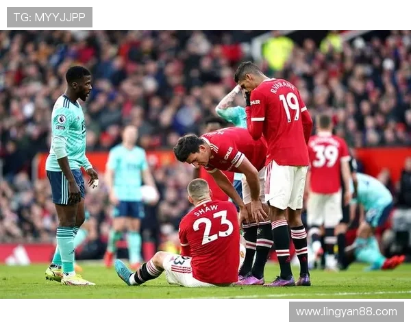 曼联关键比赛抗压能力不足，近期表现波动影响争四形势