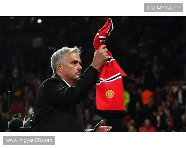 拜仁慕尼黑防守体系隐患显现：从高压到失位的稳定性承压