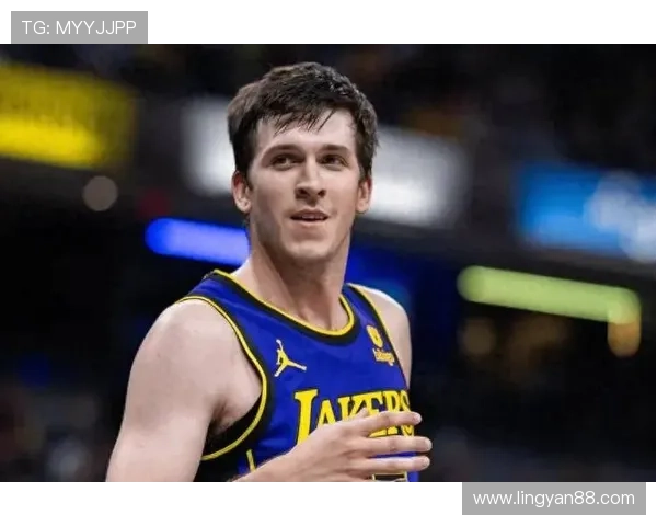 奥斯汀·里夫斯无球跑动提升投篮效率明显优于队友