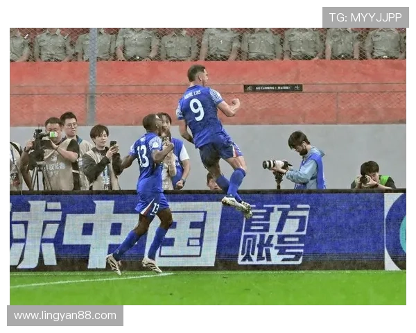 申花外援高效表现难掩进攻单一问题，当前赛季层次感明显受限