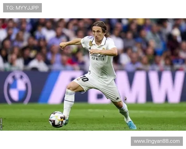 莫德里奇家冰箱里只有鸡胸肉和水，这人是拿自律当饭吃？